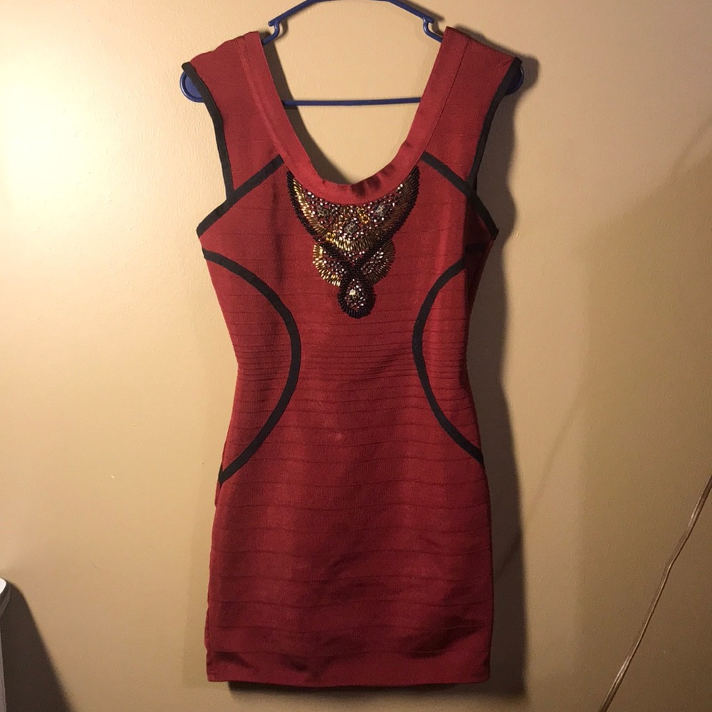 Classy, curvy red dress